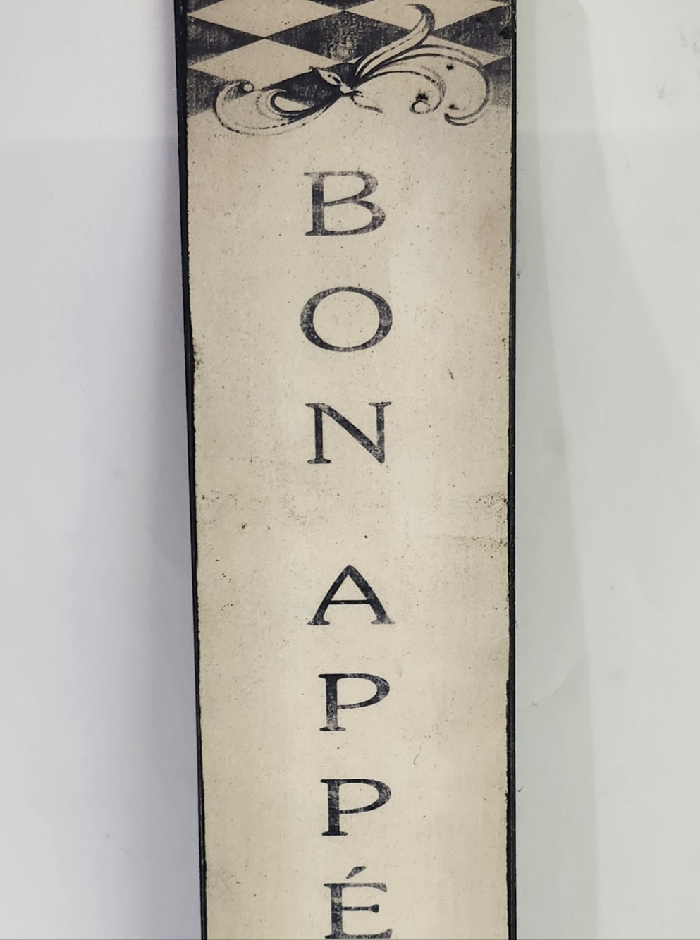 Kitchen Decorative Vertical Sign "BON APPÉTIT" 18" Tall 4" Wide